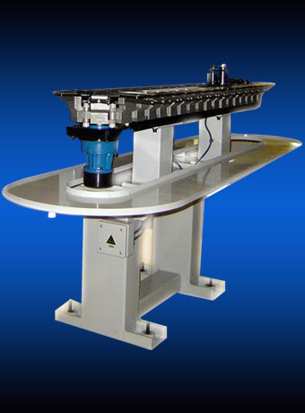 <div>用于高速铣削中心　　　　　　　　 .</div>
        <div>可实现远距离送刀　　　　　　　 　.</div>
        <div>链条伺服驱动，选刀速度快，定位准确</div>
        <div>刀柄规格：HSK63A、HSK100A　　　　.</div>
        <div>刀库容量：32、40、60　　　　　　 .</div>